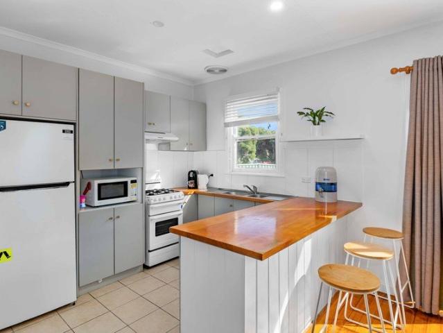 RENOVATED CBD GEM WITH LIFESTYLE APPEAL
