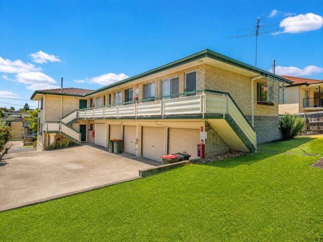 Renovated, Central & Secure: 1 Bed Coorparoo Unit