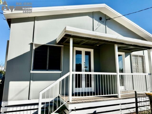 Renovated Centrally located Unit