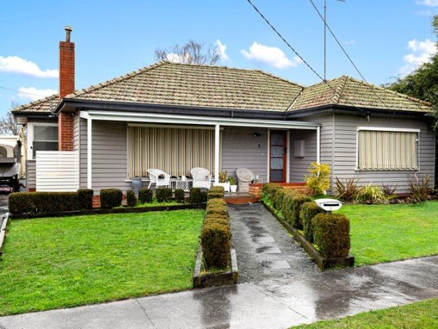 Renovated Charm, Prime Wendouree Position