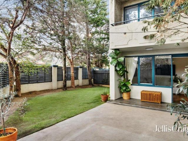 Renovated charm with garden courtyard