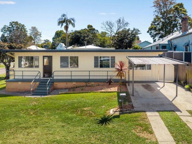 Renovated character and outdoor entertaining, just a stroll from the heart of Bellingen
