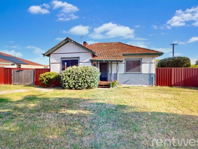 RENOVATED CHARACTER COTTAGE