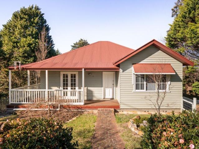Renovated Character Home in a Coveted Katoomba Pocket