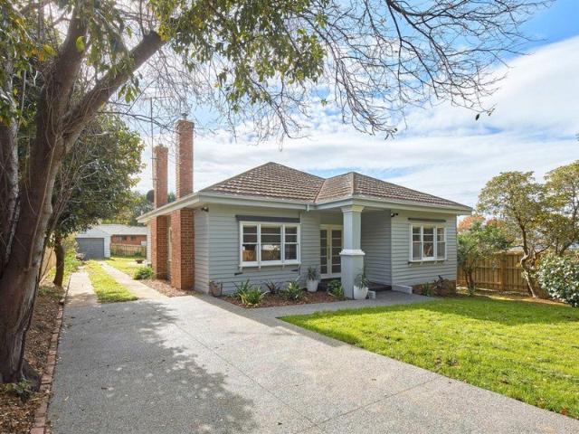 Renovated Character Living in the Heart of Drouin