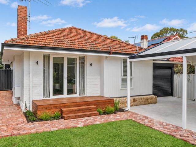 Renovated Character with Contemporary Poolside Living