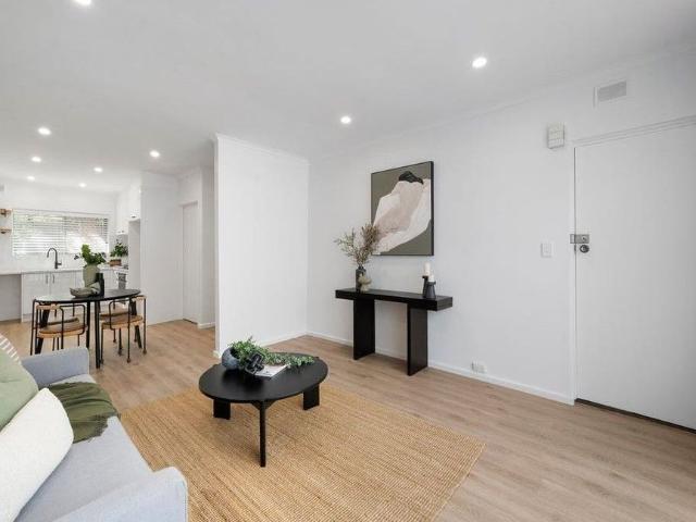 Renovated City Fringe Homette with Private Courtyard in Prestigious Unley