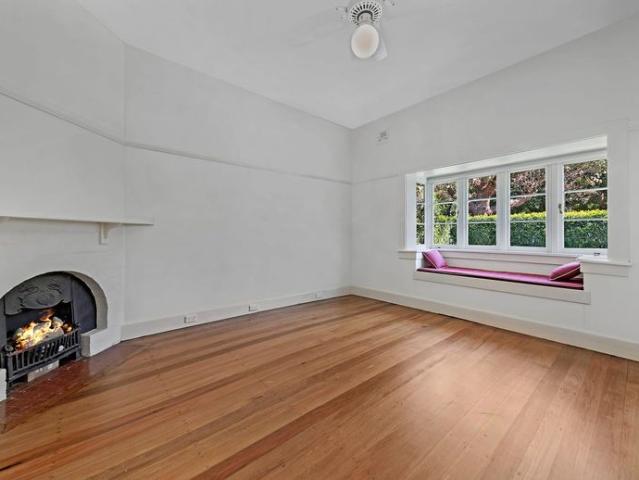 Renovated Classic Bungalow Home Blue Ribbon Locale