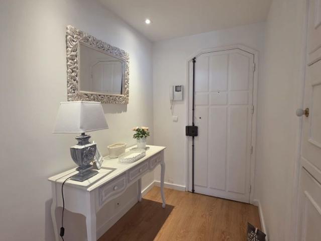 Renovated and Fully Furnished 1 Bedroom Apartment in Bairro do Rosário, Cascais
