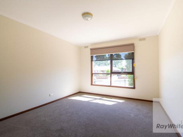 RENOVATED AND IN A PERFECT LOCATION!