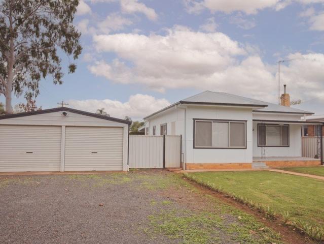 Renovated and Sure to Impress!