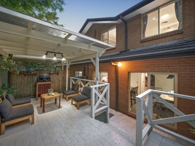 Renovated and spacious townhouse with premier convenience