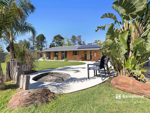 Renovated Acre Lifestyle Room for the Family, Caravan & More!