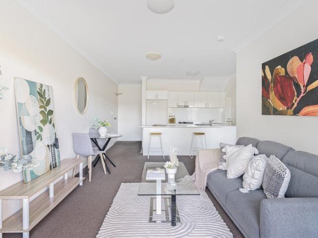 Renovated Apartment Central Location