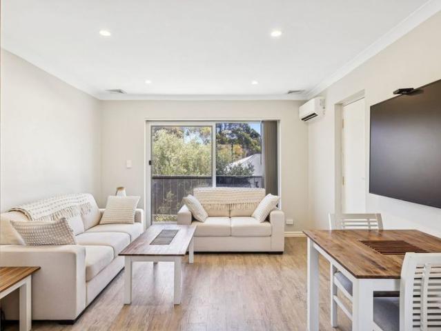 RENOVATED APARTMENT IN GREAT LOCATION!