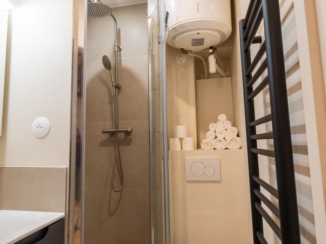 Renovated apartment in the heart of historical Paris, Paris Amsterdam Apartments for Rent