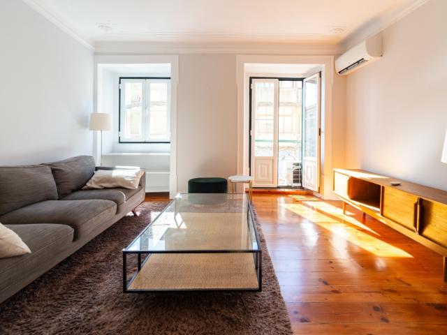 Renovated, Apartment, Lapa, Lisbon