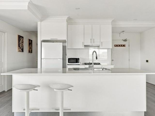 Renovated Apartment Shellharbour CBD