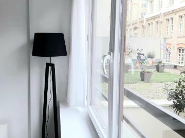 Renovated Apartment with High End Amenities, Near Champs Élysées and Parc Monceau