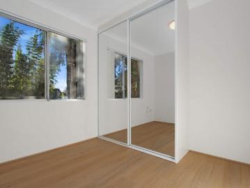 Renovated Apartment With Sunny North Aspect