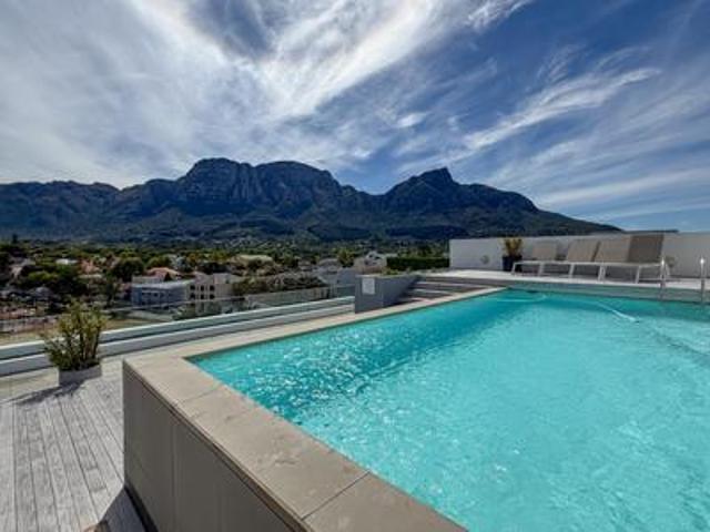 renovated apartment with rare roofto.