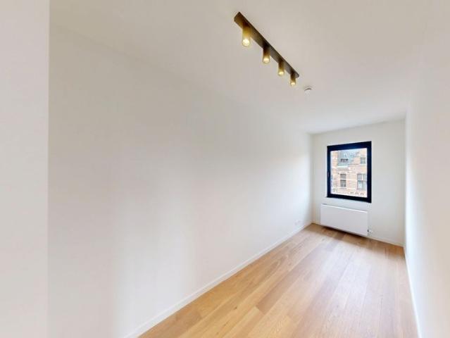 Renovated apartment with terrace and 2 bedrooms