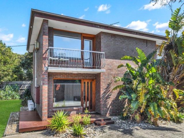 Renovated Bayside Gem, Ready to Move In