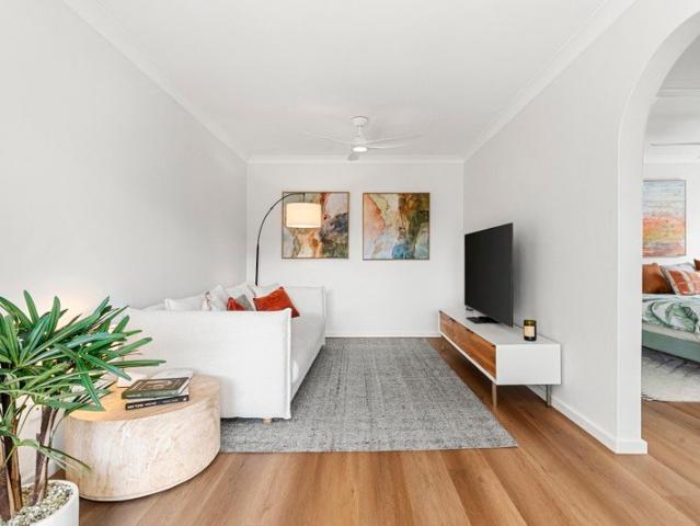 Renovated Beachside Apartment