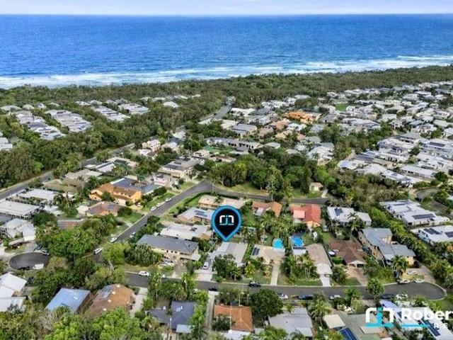 Renovated With Shed 2 Streets from the Beach