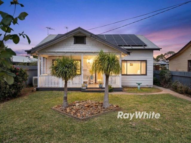 Renovated Beauty Just Moments from the CBD