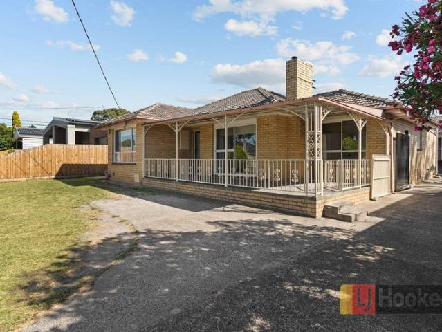 Renovated, Big like a house, only two on block