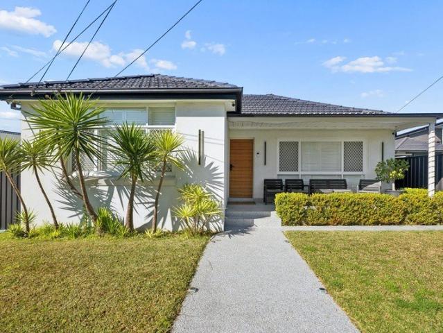 Renovated Brick Home Quiet Location