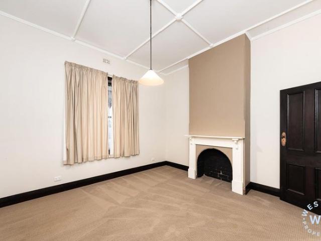RENOVATED BUNGALOW IN PREMIUM LOCATION 6 MONTH LEASE INITIALLY