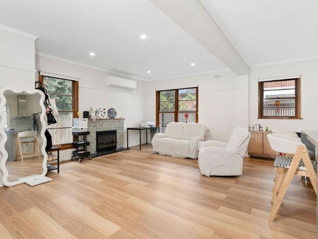 Renovated Gem In Ideal Location