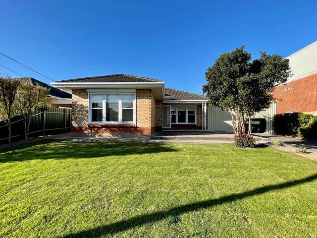Renovated Gem with Abundant Space [Garden maintenance included]