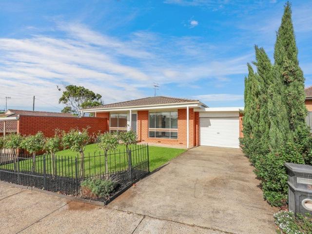 RENOVATED GEM WITH LOCK UP GARAGE!