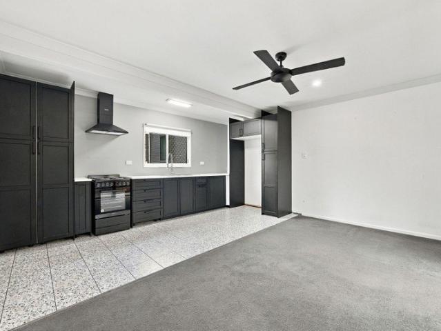 Renovated Granny Flat Utilities & NBN Included