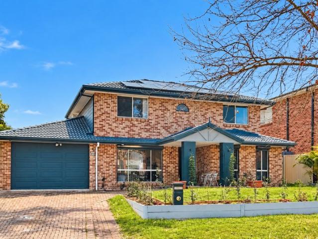 RENOVATED GRAND FAMILY HOME