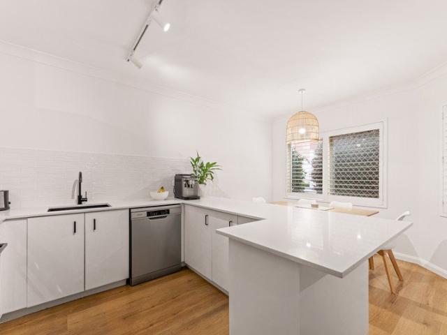 Renovated Ground Floor Living in a Prime Miranda Position