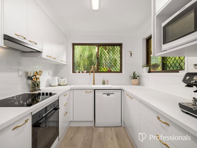 Renovated Ground Floor Sensation!