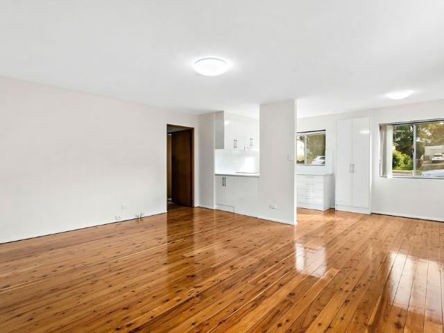 RENOVATED GROUND FLOOR TWO BEDROOM UNIT