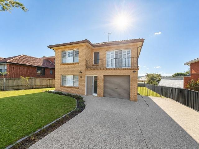 Renovated Ground Floor 2 Bedroom Unit in Quiet Primbee Location