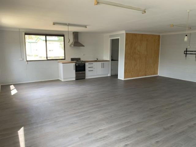 RENOVATED DELIGHT One Bedroom Flat in the heart of Uralla!