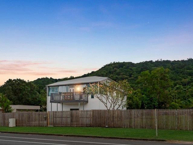 Renovated Dual Living Opportunity on a Double Allotment in Aeroglen