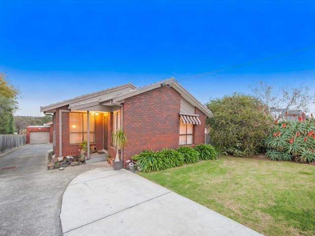 Renovated Dual Occupancy with Street Frontage