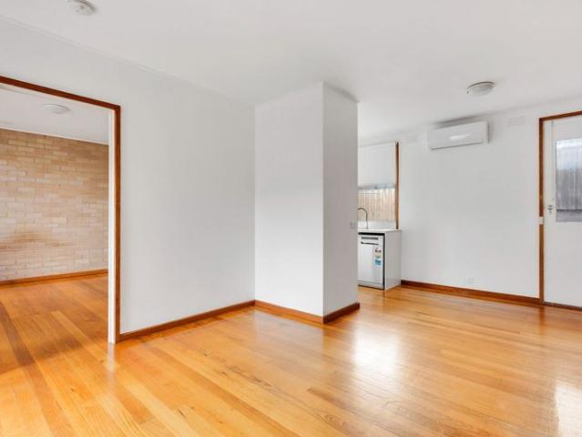 Renovated! Easy living in fantastic location!