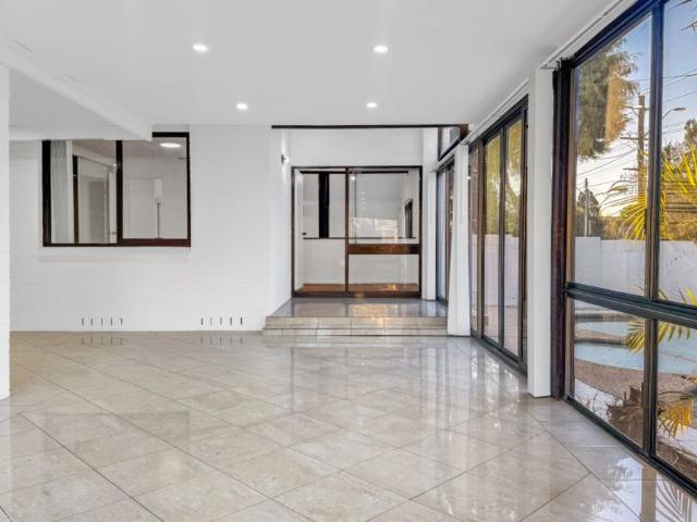 Renovated Four Bedroom Home In Prime Location