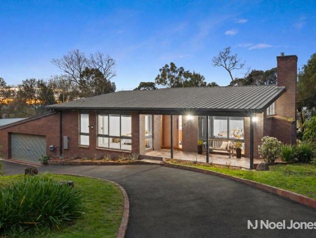 Renovated Foothills Sanctuary on 2,045sqm