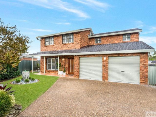 Renovated Family Entertainer in Quiet Cul de Sac