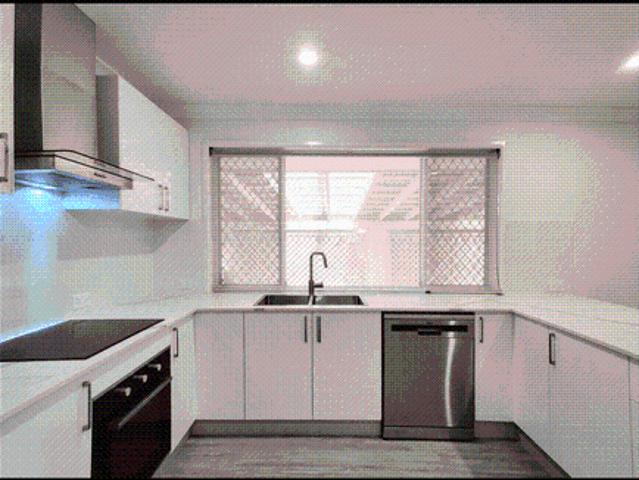 Renovated Family Home in Carina | Spacious Living Near Minnippi Golf & Range